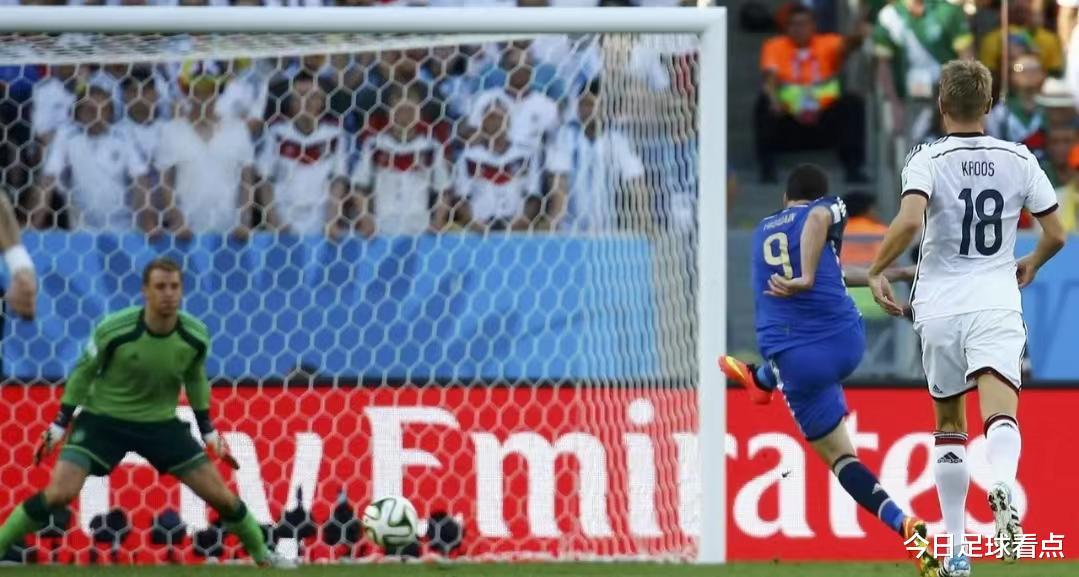 伊瓜因退役，阿根廷“神奇四侠”的世界杯故事重现绿茵(5)