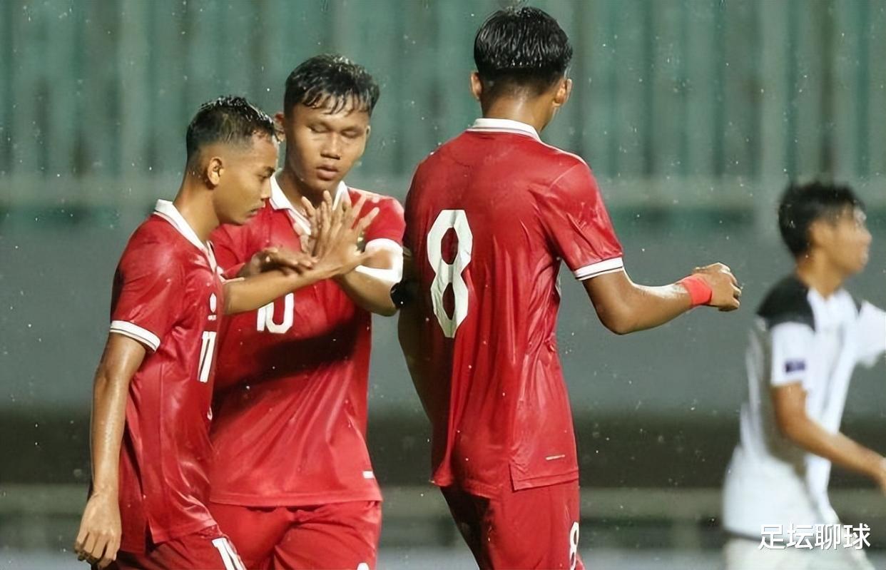 5-0！4-0！国足躺进决赛圈，半个亚洲帮忙出线：越南马来西亚领衔(2)