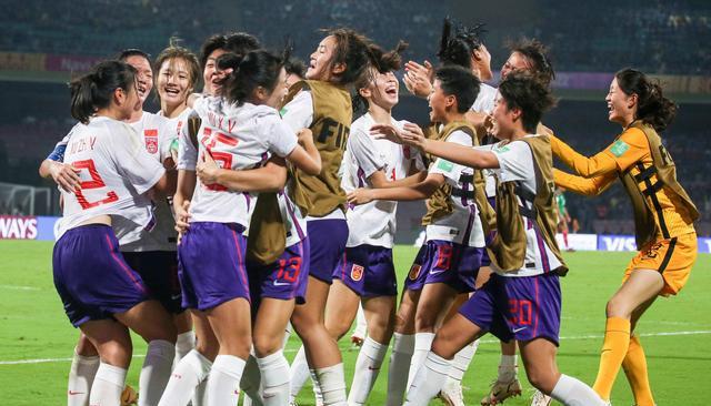 中国女足U17即将解散，球员要各回各队，是否应当保留？(8)
