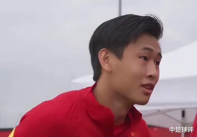 武磊“留洋接班人”：23岁当红国脚获得欧洲多支球队关注！(3)
