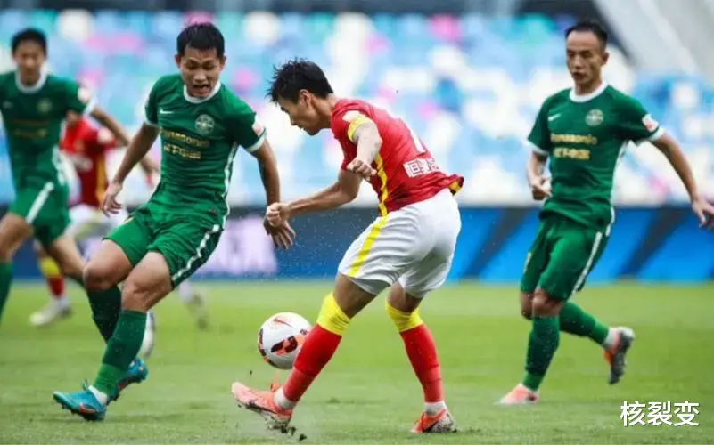 中国足球传来最新消息，广州队1比5惨败给浙江队(3)