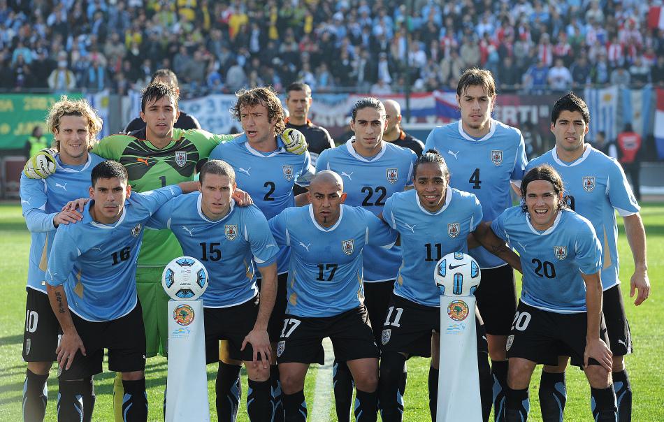 11/24周四足球赛事分析：乌拉圭往绩占优，韩国进步明显！