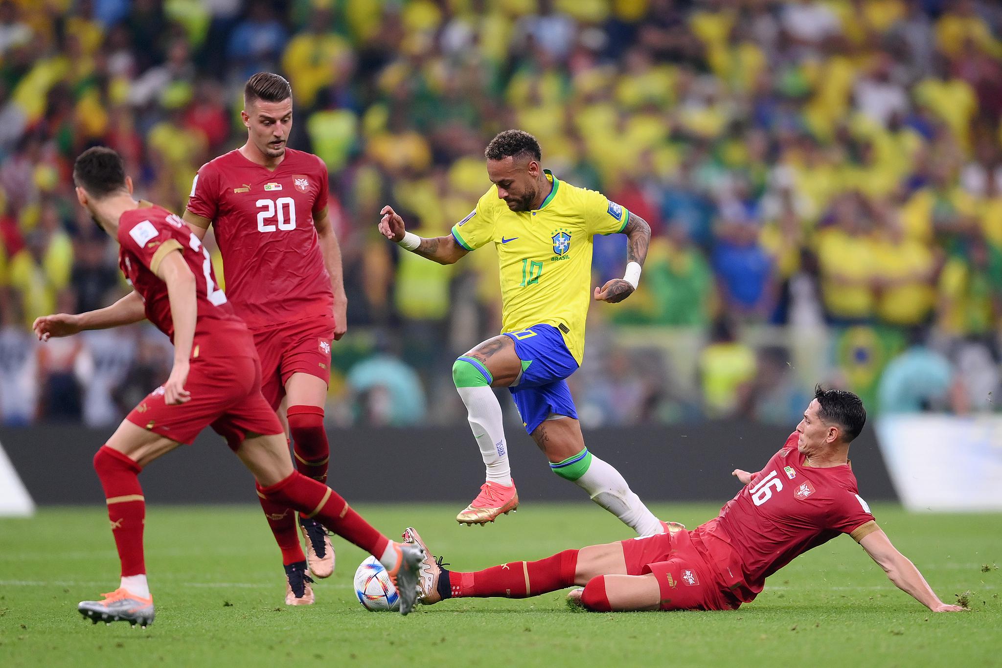 预测巴西队首发阵容！内马尔缺阵，桑巴军团还有8个前锋可以使用(4)