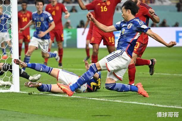 拳打德国脚踢西班牙！日本E组第一出线，西班牙第二德国遭淘汰(10)