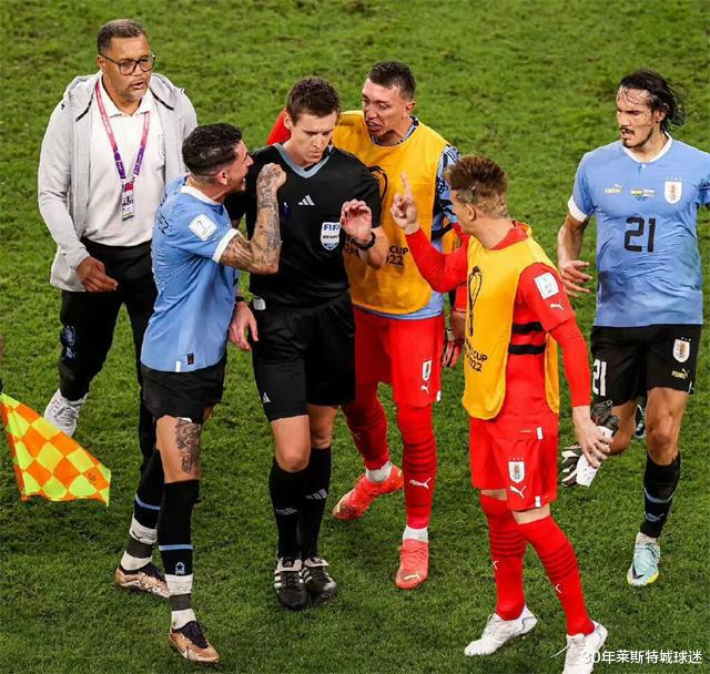 世界杯丑闻！FIFA证实日本第二球有效，乌拉圭漏判点球还面临禁赛(3)