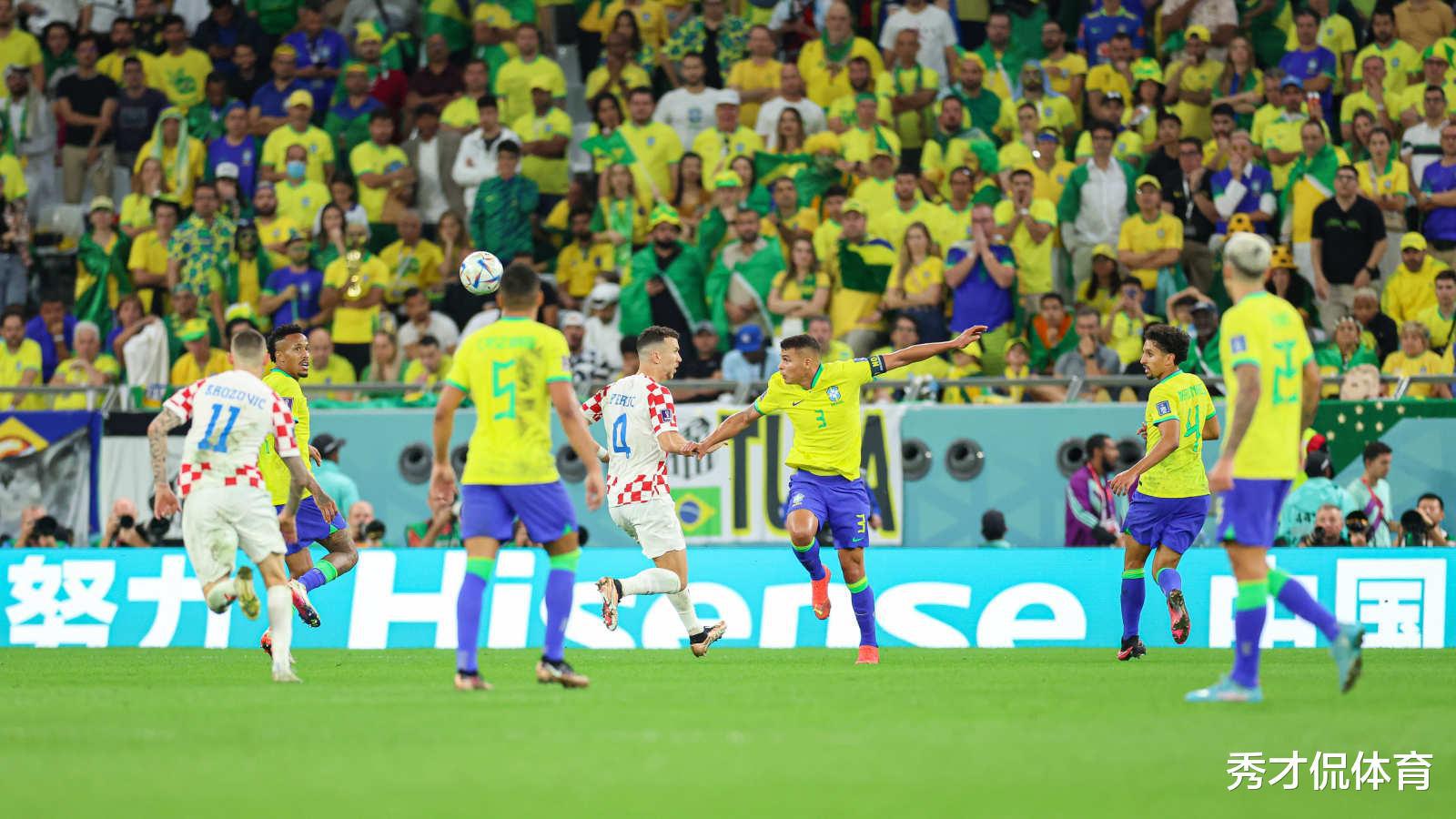 自作孽，不可活！巴西点球竟然让21岁小将打头阵，中超弃将立大功(3)