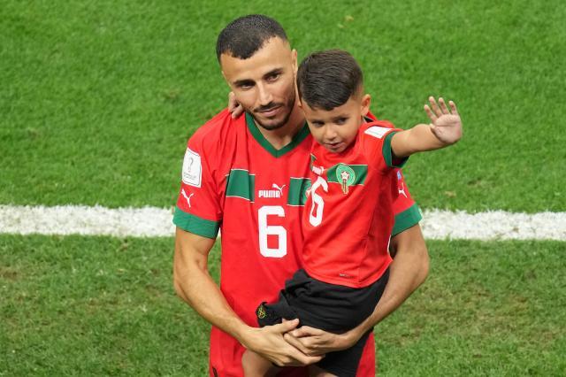 摩洛哥球迷：法国赢了比赛，但你们赢了我们的心！(1)