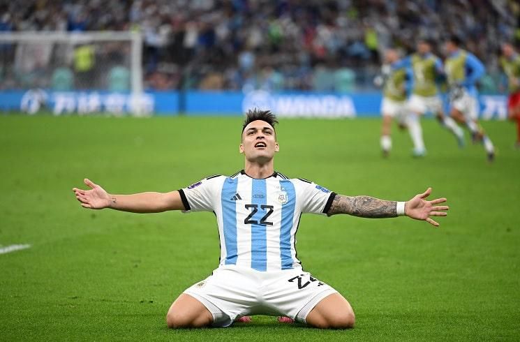 蛰伏，世预赛大杀四方，世界杯正赛成阿根廷最弱一环(2)