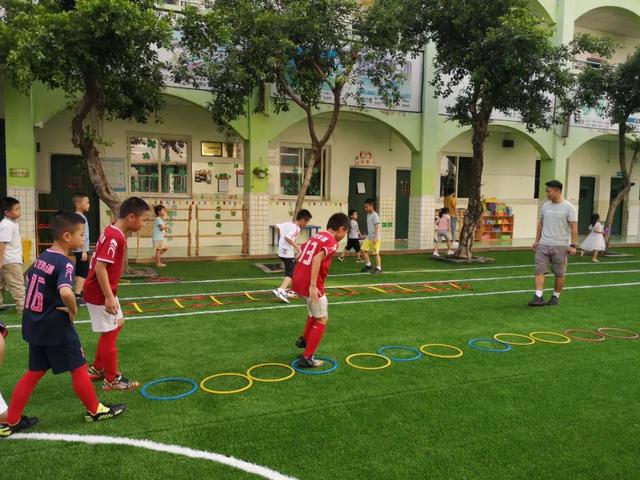少年中国 | 从校长到会长，换个身份继续发展校园足球(12)