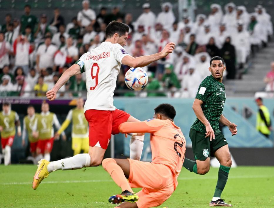 沙特在卡塔尔世界杯最大的进步不在于赢阿根廷，而是只输波兰两球(5)