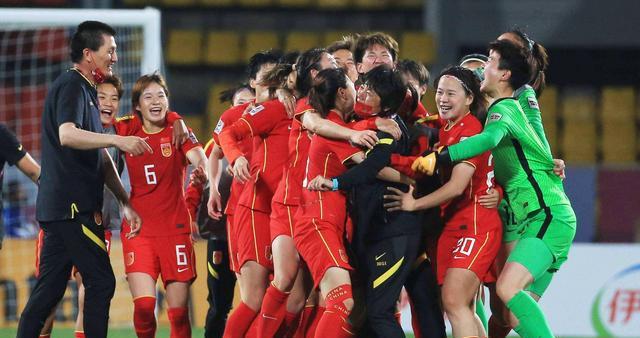 女足世界杯揭幕战预计10万人观看，中国女足首发阵容大预测？(3)