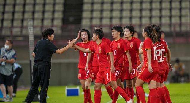 女足世界杯揭幕战预计10万人观看，中国女足首发阵容大预测？(6)