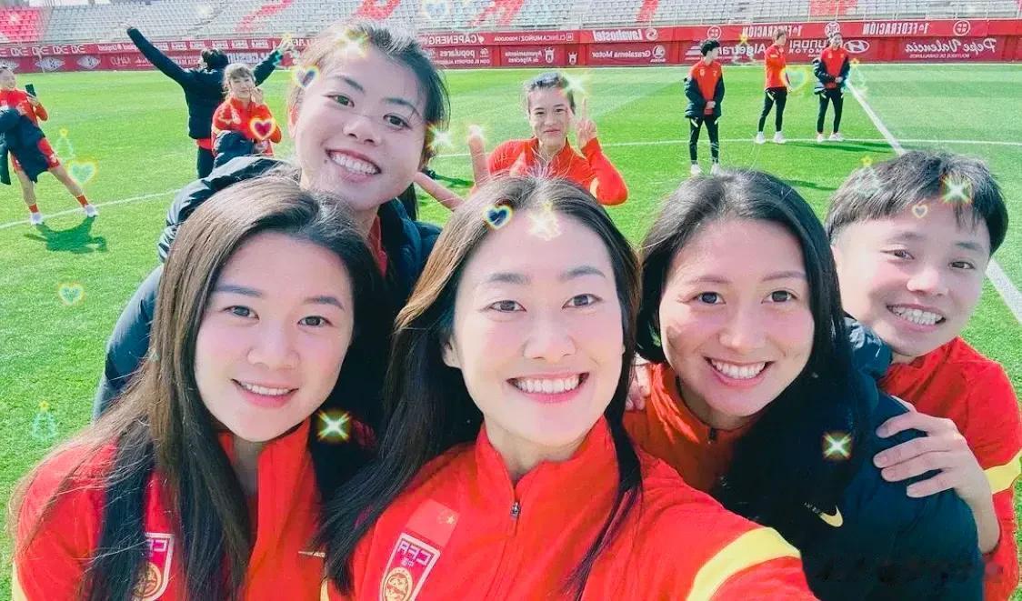 祝中国女足队长吴海燕30岁生日快乐，她绝对算得上是这一代中国女足的代表，也是队史(3)