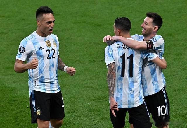劳塔罗迪马利亚梅西前三迪巴拉随后 阿根廷球员世界杯后进球榜(1)