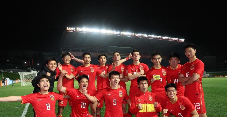 为何中国男足总是青年队出成绩？改年龄只是其一，另一点才是关键(1)