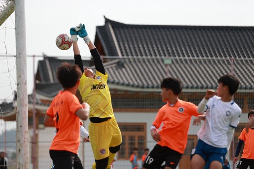 延吉市五中夺得全国青少年足球联赛延边赛区冠军(3)