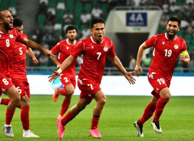 国足对手半场崩盘 塔吉克斯坦1比5乌兹别克斯坦
