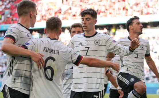 德 国和乌克兰展开了一场激动人心的对决.(2)