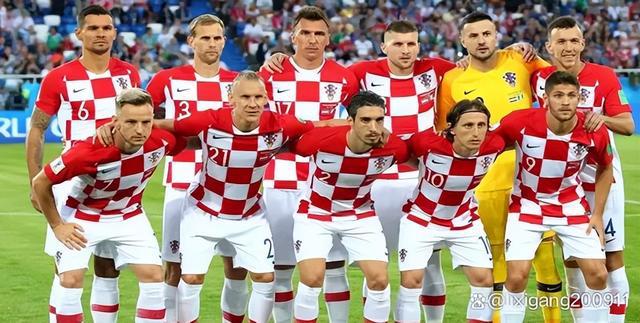 克罗地亚男足：格子军团，踢法强悍，世界杯一次亚军两次季军