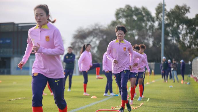 杭州亚运会上，中国足球会带来惊喜吗？