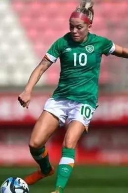   32強巡礼5
爱尔兰女足世界排名第24位，本届八支首次亮相世界杯球队之一，
(5)