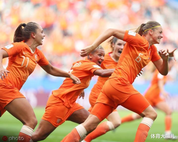 女足世界杯荷兰VS葡萄牙：世界杯亚军迎首秀，荷兰能否取首胜？(1)