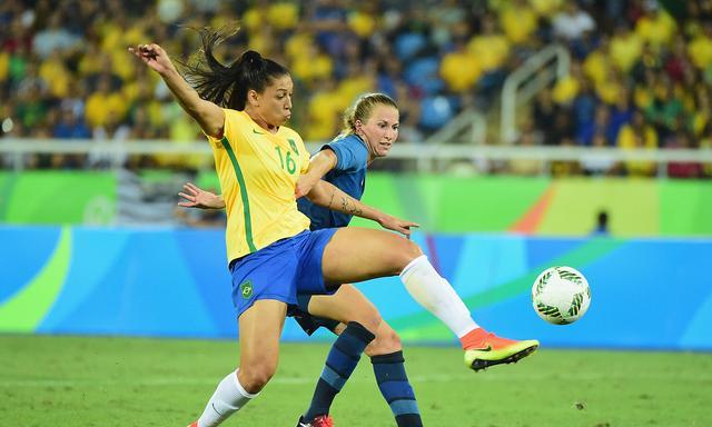 巴西女足力争大胜开门红！巴拿马女足进攻无力防守还差！