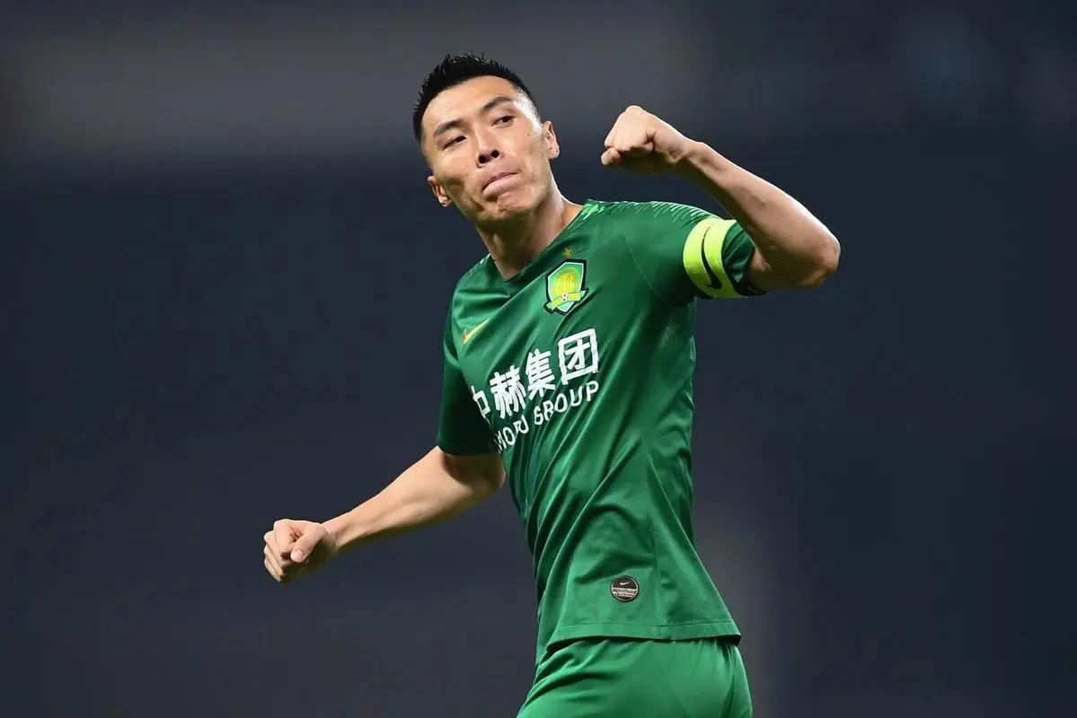 于大宝：中国足球历史上第一名登陆葡超的球员，超爱的锦鲤大宝(1)