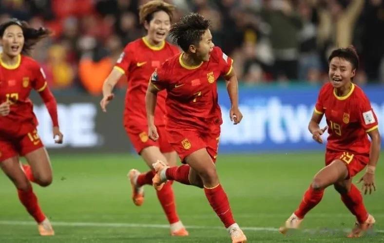 女足世界杯，中国1:6 英格兰，三大功臣居功至伟！

1、朱钰！（100分）
这(1)