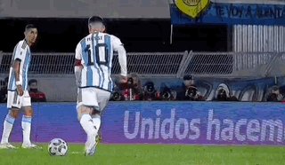 【世预赛】梅西任意球破门制胜！阿根廷1比0厄瓜多尔(7)