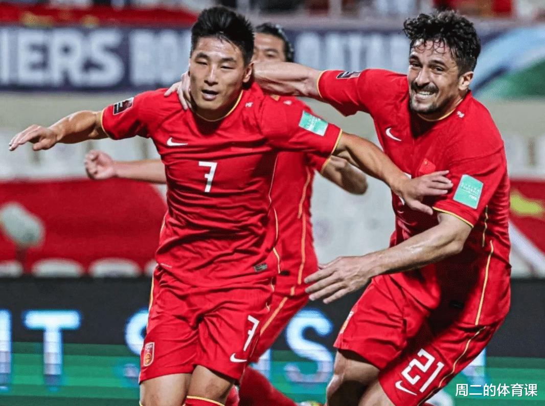 国足“靠什么”冲击世界杯？被马来西亚打懵，攻、防两端问题严重(5)