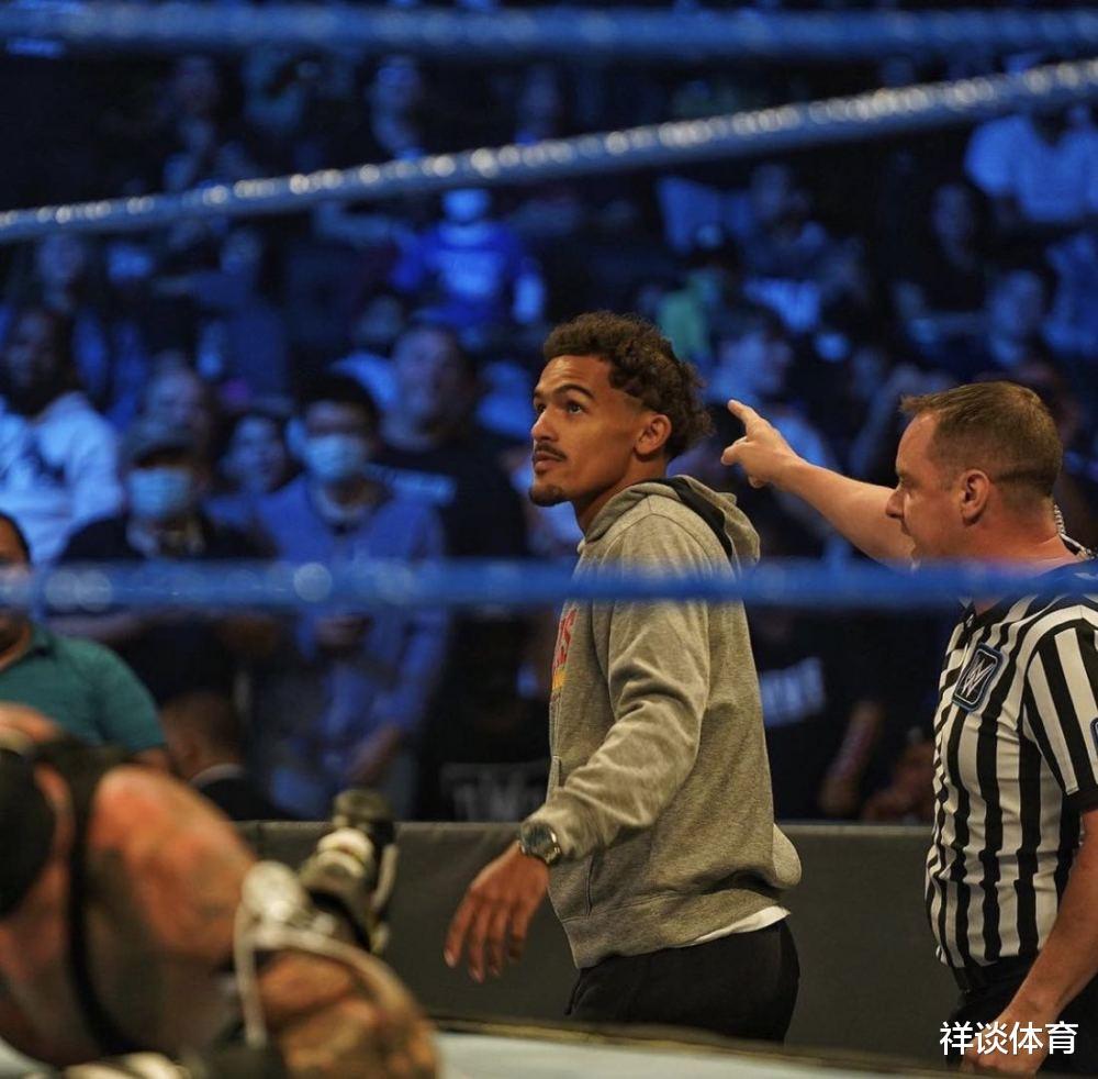参加WWE！官方高价邀请C罗，沙特站亮相比赛，对阵巨石强森？(5)