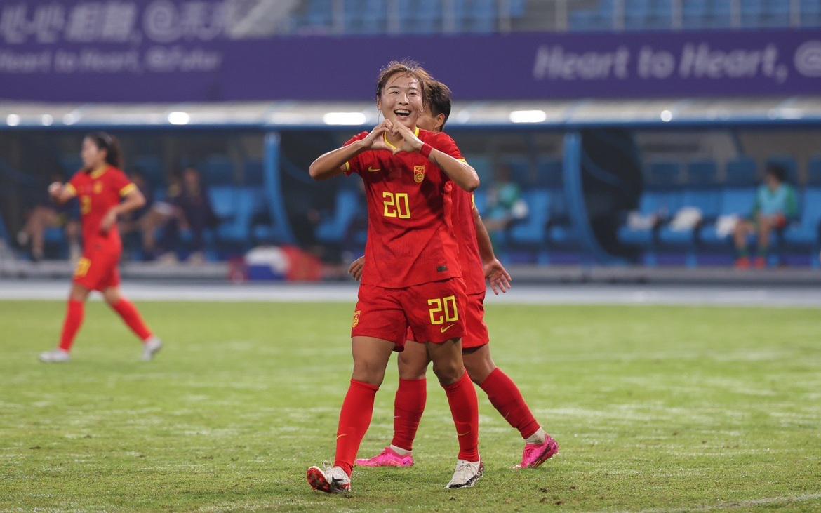 亚运会首战16球大捷找回自信，中国女足考验从淘汰赛开始(2)