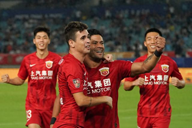 为什么上海上港被广大球迷 评为近年来最水的中超冠军(1)