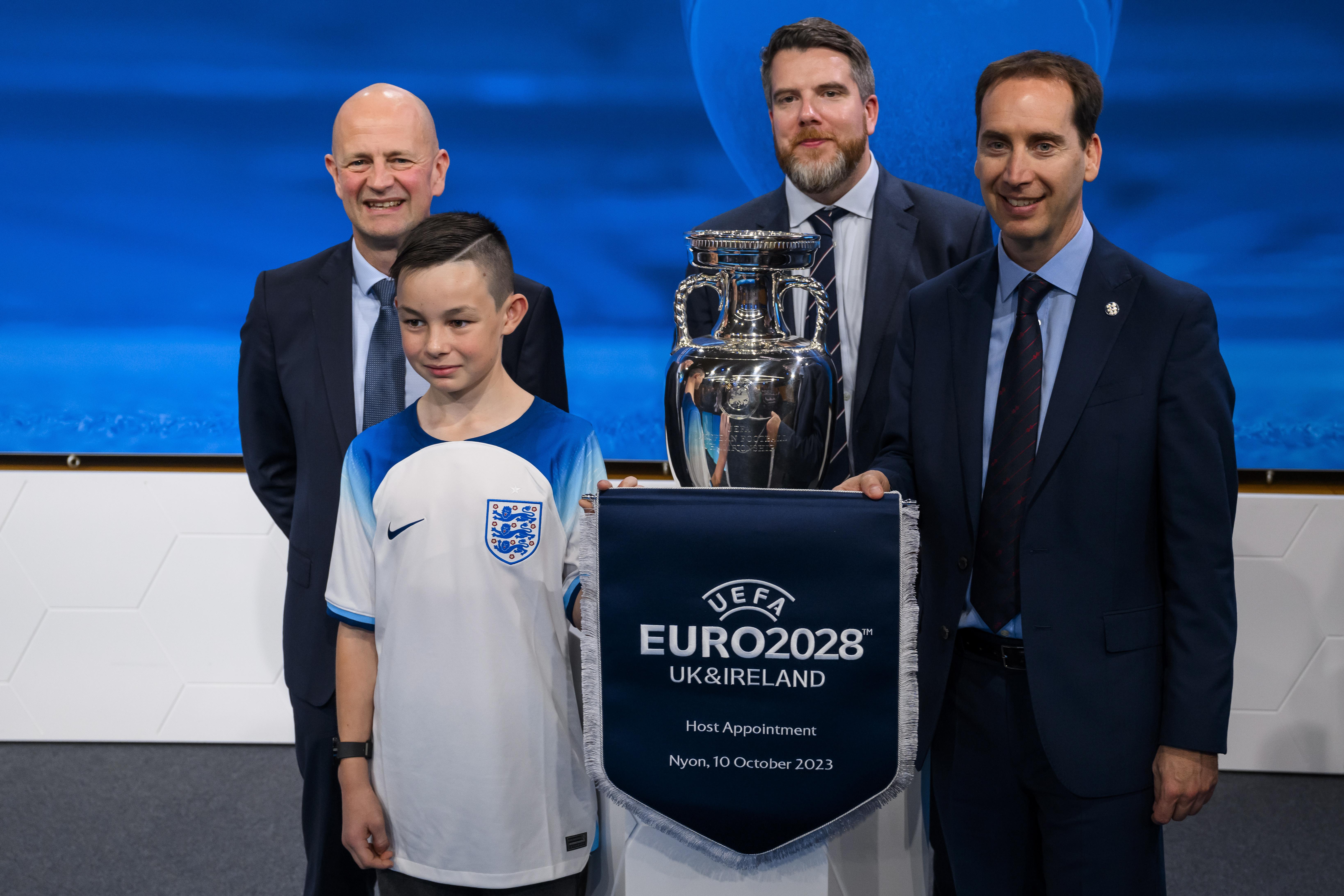 欧足联宣布2028与2032年欧锦赛举办地(16)
