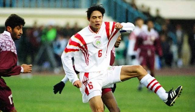 26年前今天世界杯预选赛国足2-3卡塔尔痛失好局出场球员今何在？(5)