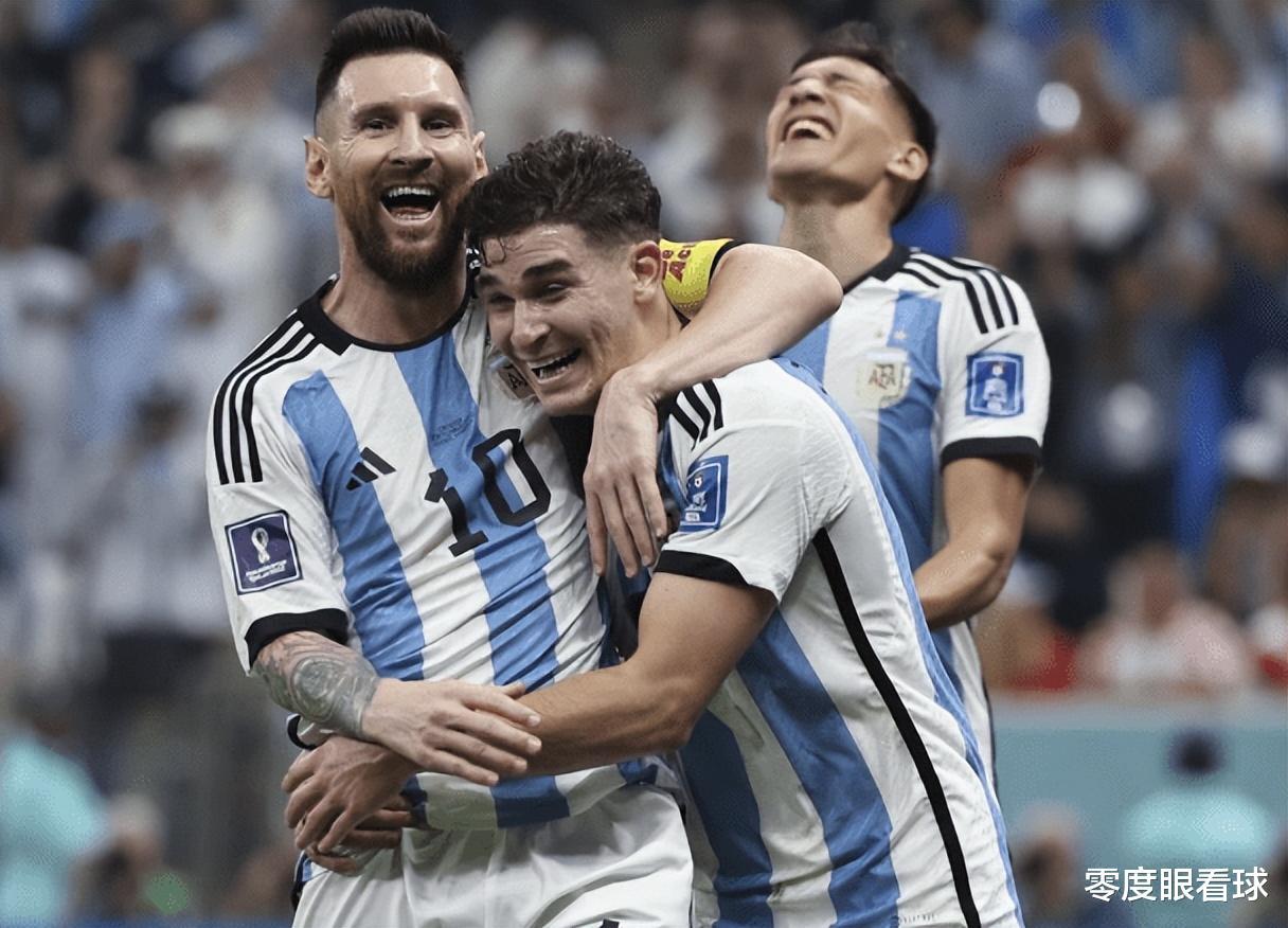 阿根廷VS乌拉圭首发曝光：433强攻，王牌双腰坐镇中场，梅西携小蜘蛛冲锋(4)