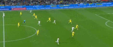 【欧预赛】多次失机+逃脱点球，意大利0-0乌克兰出线(4)