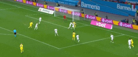 【欧预赛】多次失机+逃脱点球，意大利0-0乌克兰出线(7)