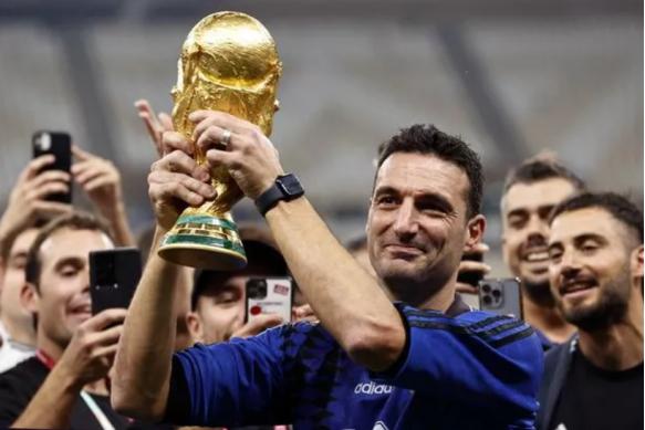 阿根廷主帅莱昂内尔·斯卡洛尼透露，他可能会退出世界杯冠军(2)