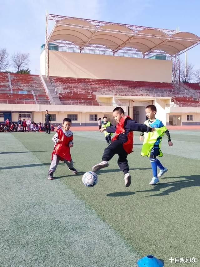 盐湖区舜帝复旦示范小学举行第六届校园足球联赛(9)