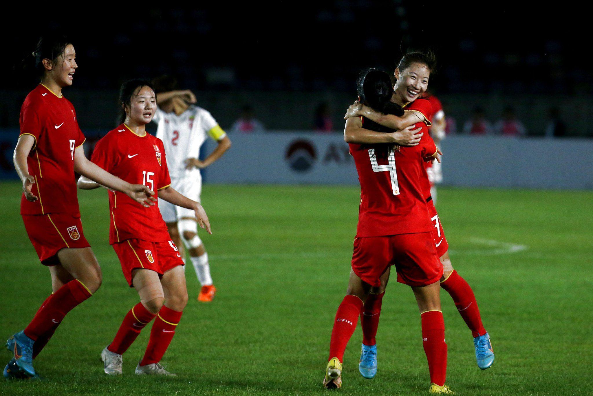 中国足球传来好消息，U20女足10个月保持不败，3月冲击世界杯(2)