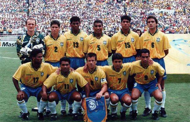 巴西足球史上十位最伟大的巨星，贝利第一，罗纳尔多能排第二吗(1)