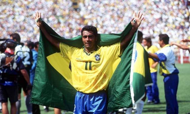 巴西足球史上十位最伟大的巨星，贝利第一，罗纳尔多能排第二吗(22)
