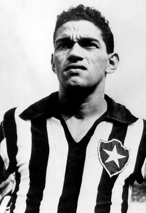 巴西足球史上十位最伟大的巨星，贝利第一，罗纳尔多能排第二吗(52)