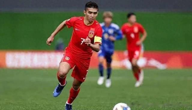 刷数据？中国U23男足0比1输日本，成耀东没比扬科维奇强哪去！(1)