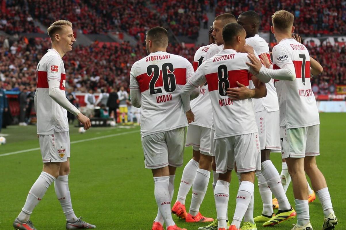 德甲最新积分战报：勒沃库森读秒绝平，拜仁4连胜，多特被灌4球(3)