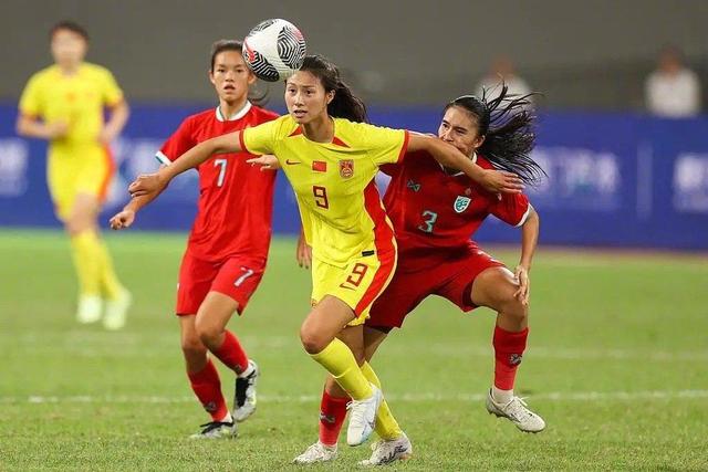 王霜沈梦雨，谁是新一届中国女足的中场核心？(5)