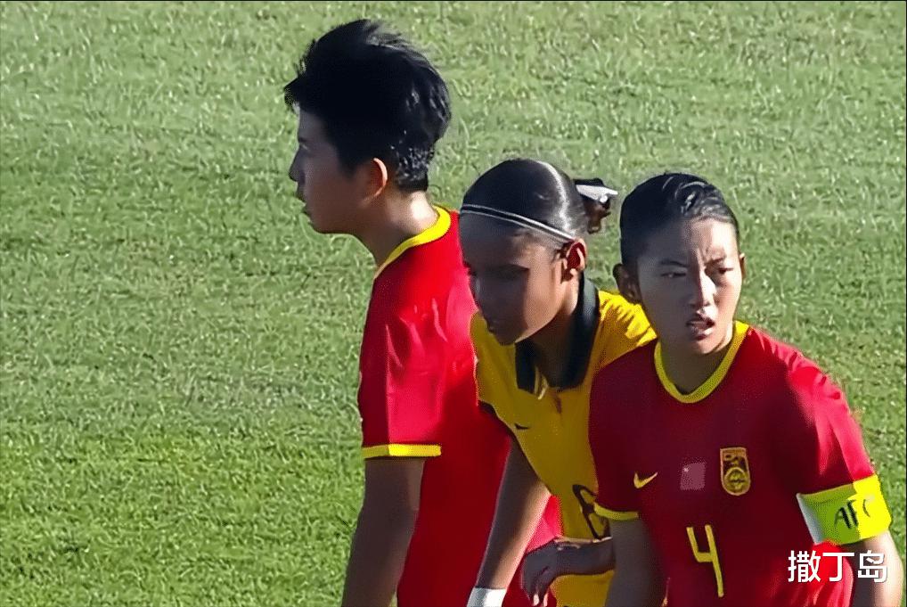中国女足3比0澳大利亚评分：一人不合格四将满分，前卫线不同凡响(3)